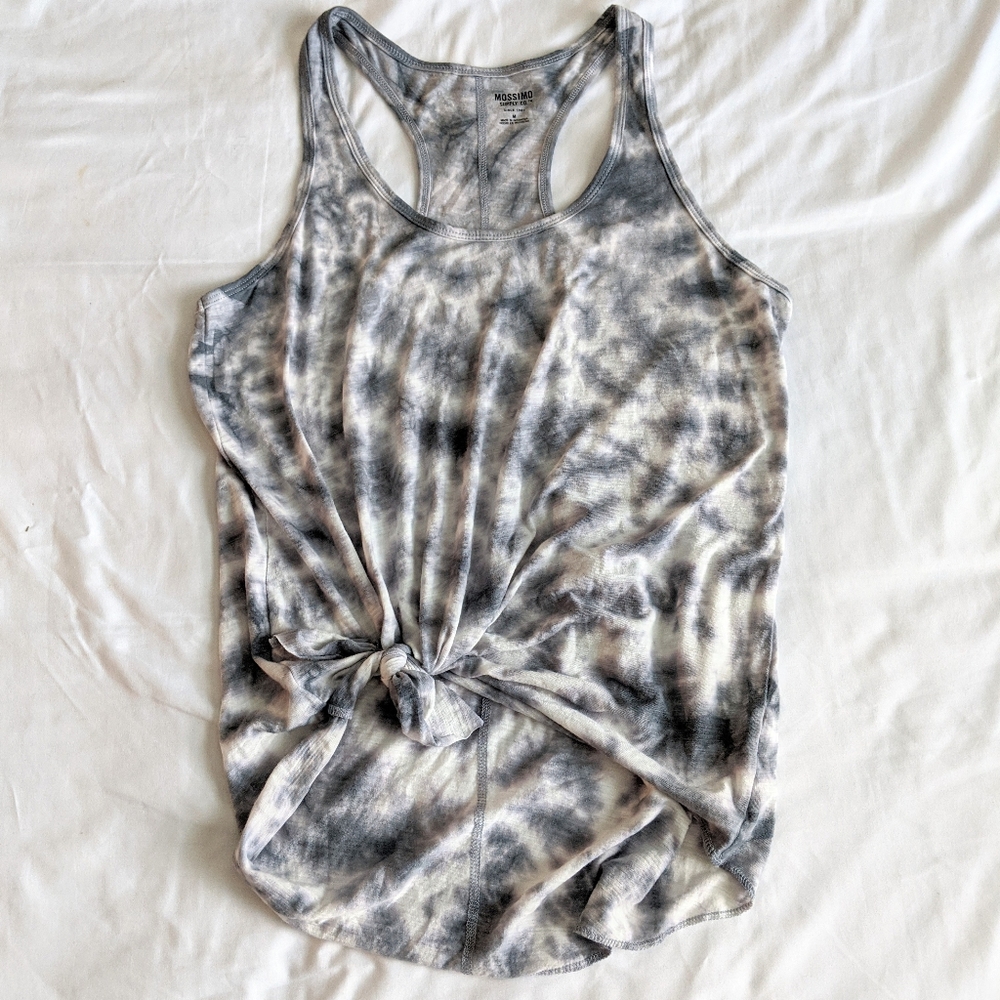 | Razor Back Knot Shirt |